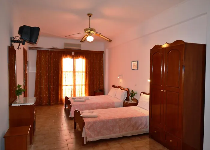 Hotel Georgia Perissa (Santorini)