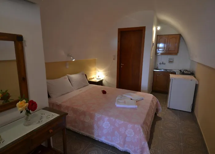 Georgia Perissa (Santorini)