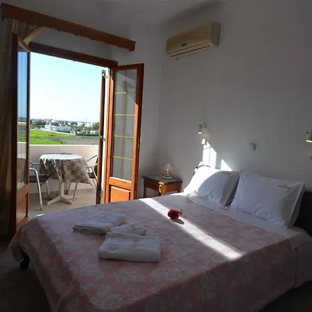 Hotel Georgia Perissa (Santorini)