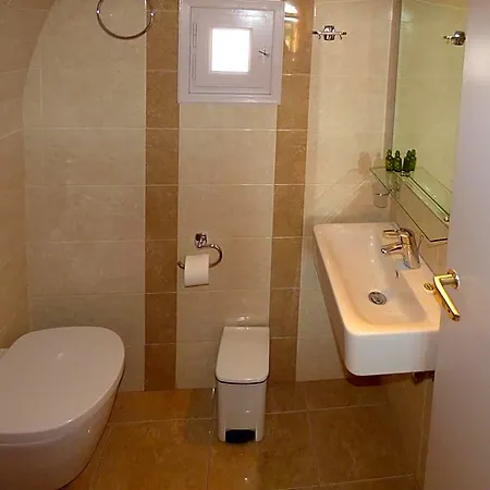 Georgia Hotel 3*