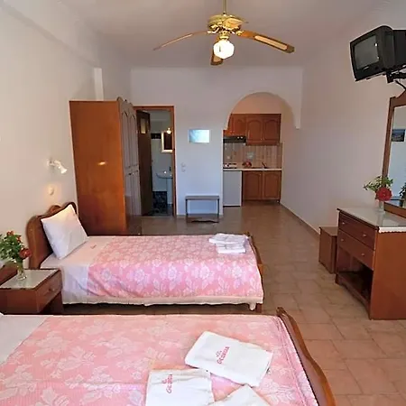 Georgia 3* Perissa (Santorini)