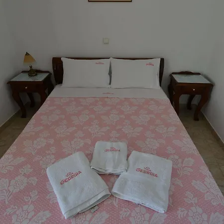 Georgia Hotel Perissa (Santorini)