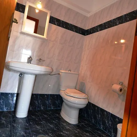 Georgia Ξενοδοχείο Περίσσα