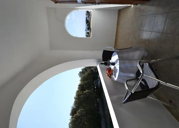 Hotel Georgia Perissa (Santorini)