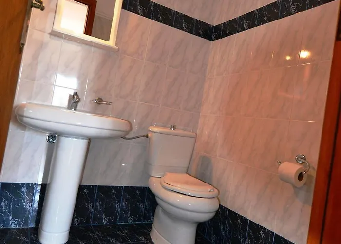 Georgia Hotel Perissa (Santorini)