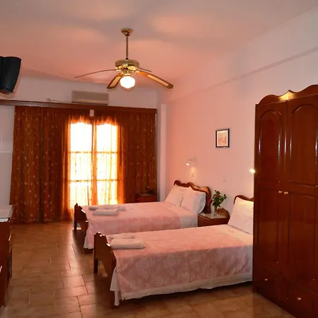 Hotel Georgia Perissa (Santorini)